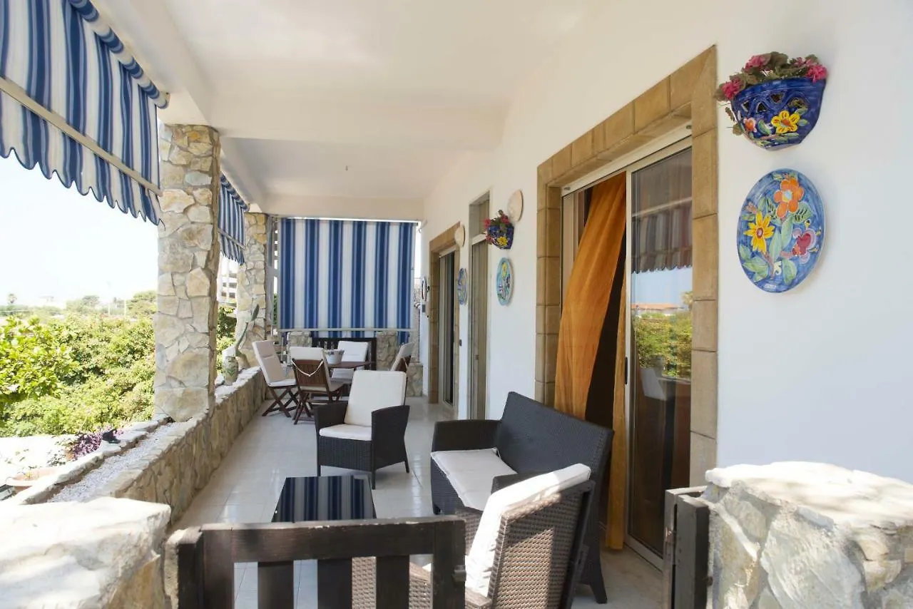 S.Giorgio Apartments シャッカ